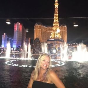 Meet your Posher, Monica